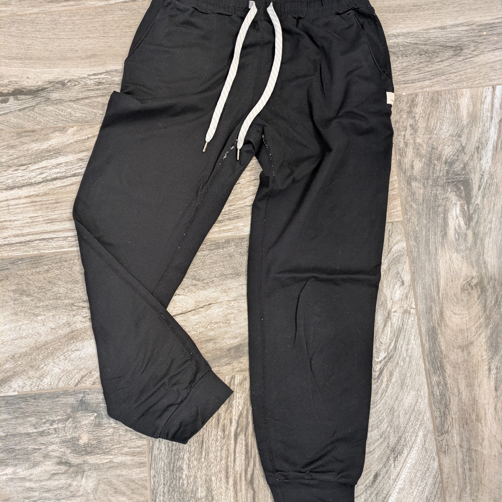 Vuori Women's Performance Black Jogger Pants